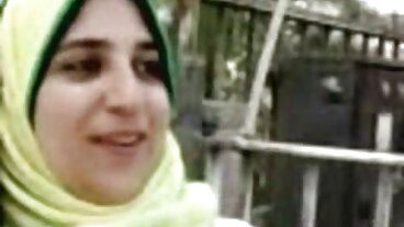 DeepLush: Ненаситна нужда от стари баби секс PornHD със скандал със Скарлит