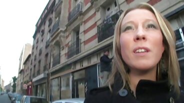 Бела Морети е екзотична анално баби уличница с някои сладки ходове за показване