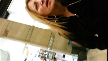 BrattyMilf: Мащехата порно баба и внук ми е подходяща за чубане в PornHD с Kagney Linn Karter