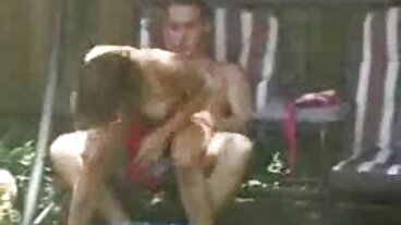 Brazzers: Играта на Busty Violet Myers беше прекъсната анално баби от голям черен донг на PornHD