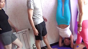BangBros: Пръска на PornHD с Наоми дърти баби секс Фокс