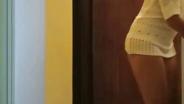 Картър Круз използва своите желаещи сестри от Sorority дърти баби секс Sisters