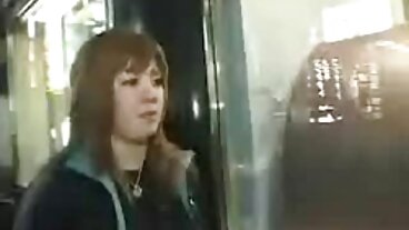MILF Cougars излизат stari babi se ebat да ловуват Man-Prey