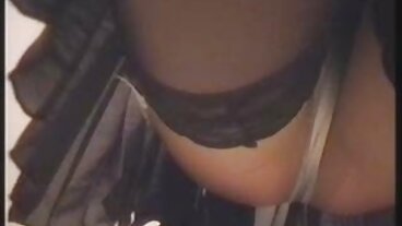 Buttplug раздава аналните намерения на баба порно Massage Cutie